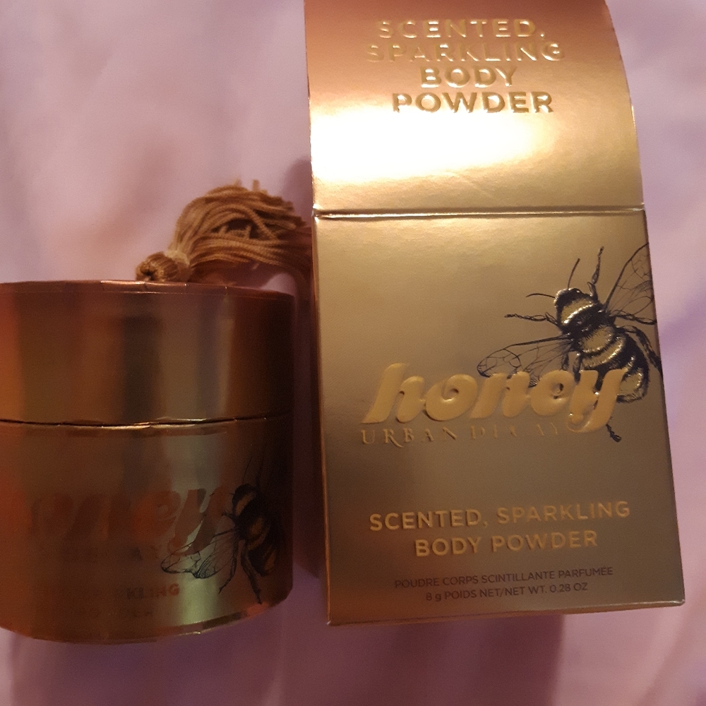 Nwt Urban Decay honey scented sparkling powder